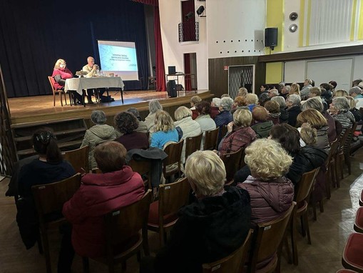 Posvet o dolgotrajni oskrbi.