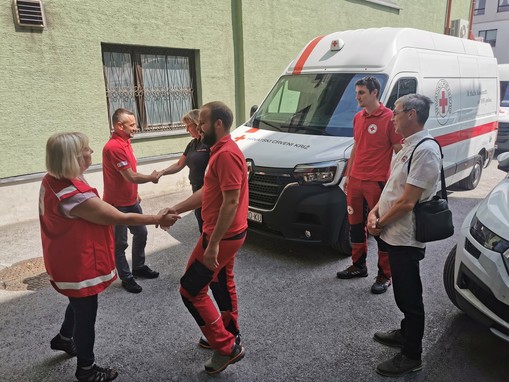 Predsednica RKS - OZ Žalec Pavla Artnik pri sprejemu vodstva RK Zagreb in RK Krapina.